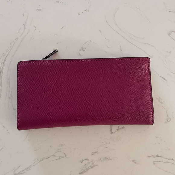 Michael Kors Wallet- NWOT - Picture 3 of 16